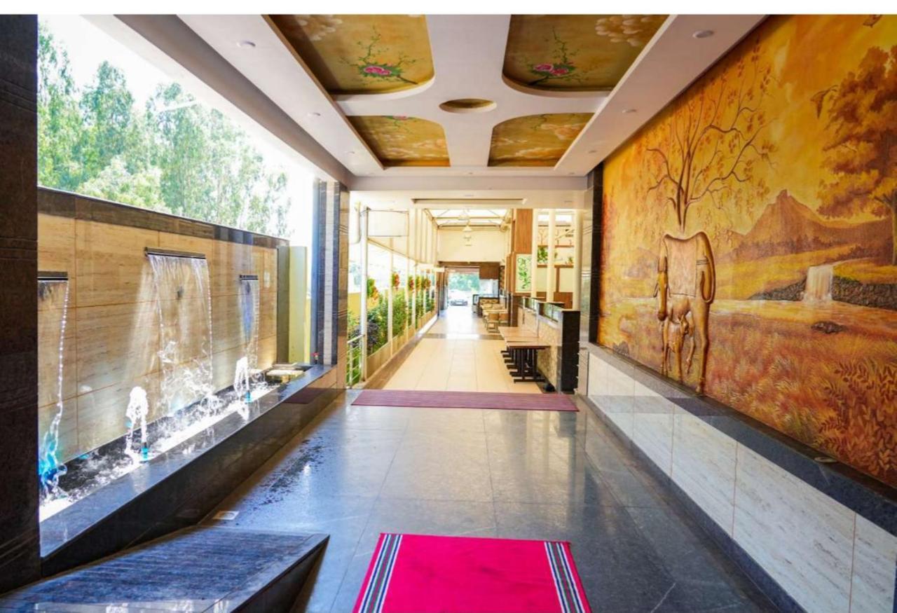 Sri Krishna Inn - Kempegowda Airport Bangalore Devanahalli Экстерьер фото