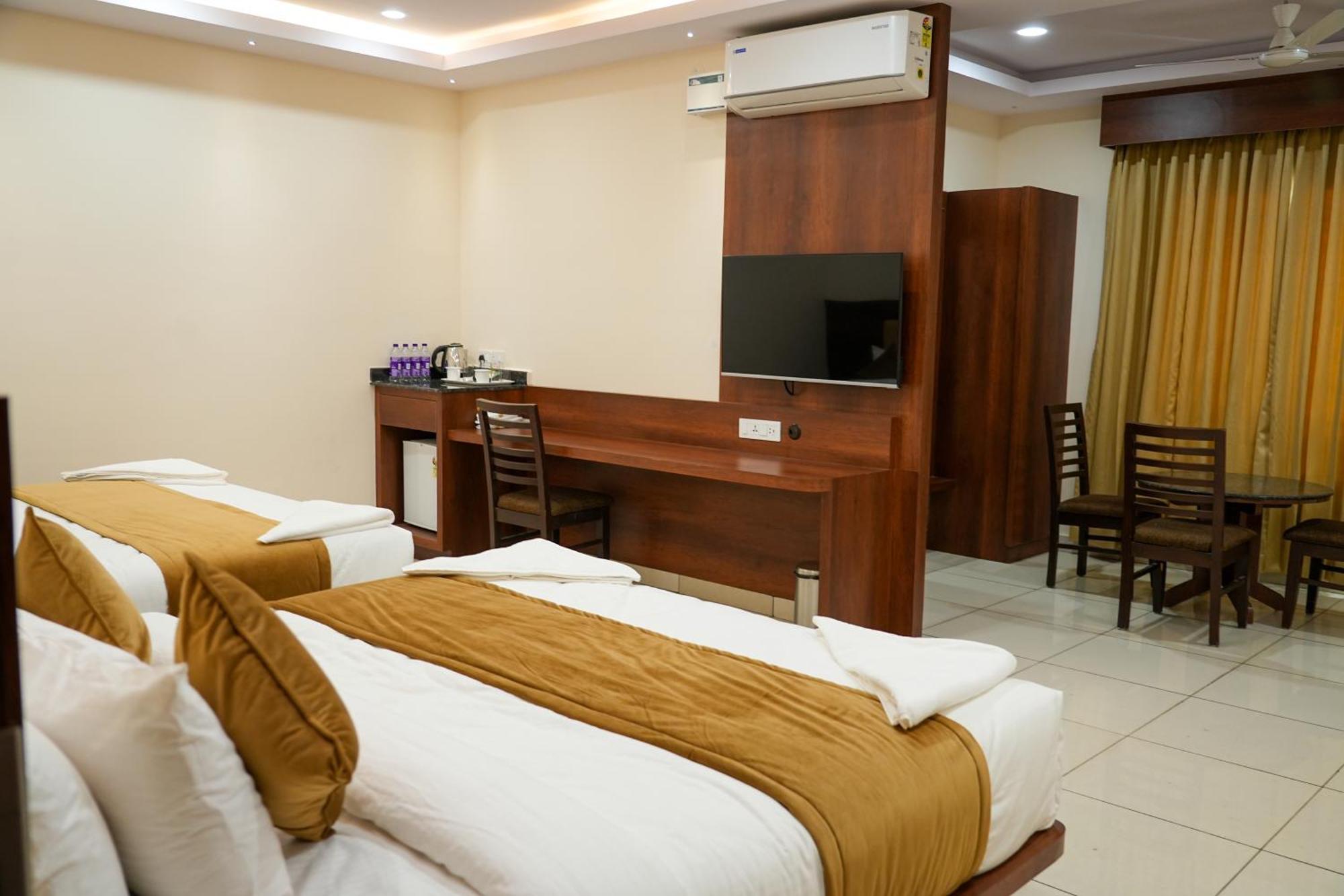 Sri Krishna Inn - Kempegowda Airport Bangalore Devanahalli Экстерьер фото