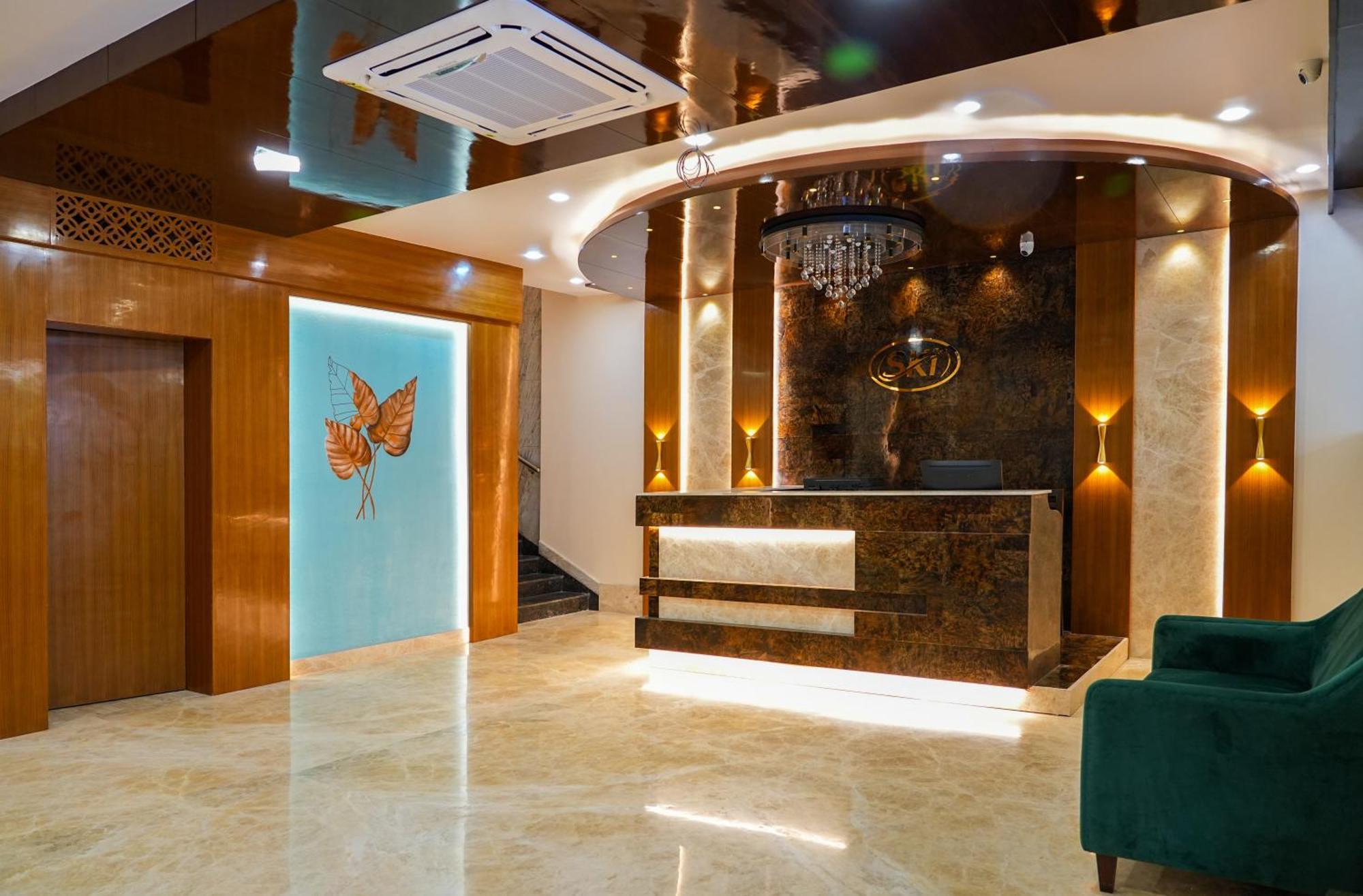Sri Krishna Inn - Kempegowda Airport Bangalore Devanahalli Экстерьер фото