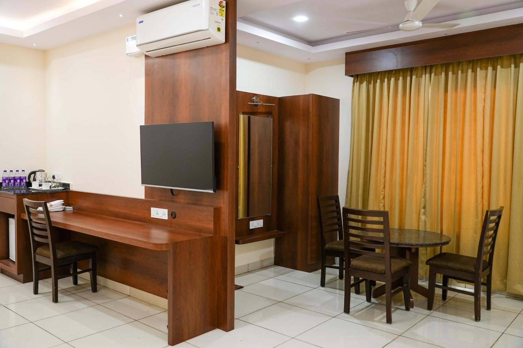 Sri Krishna Inn - Kempegowda Airport Bangalore Devanahalli Экстерьер фото