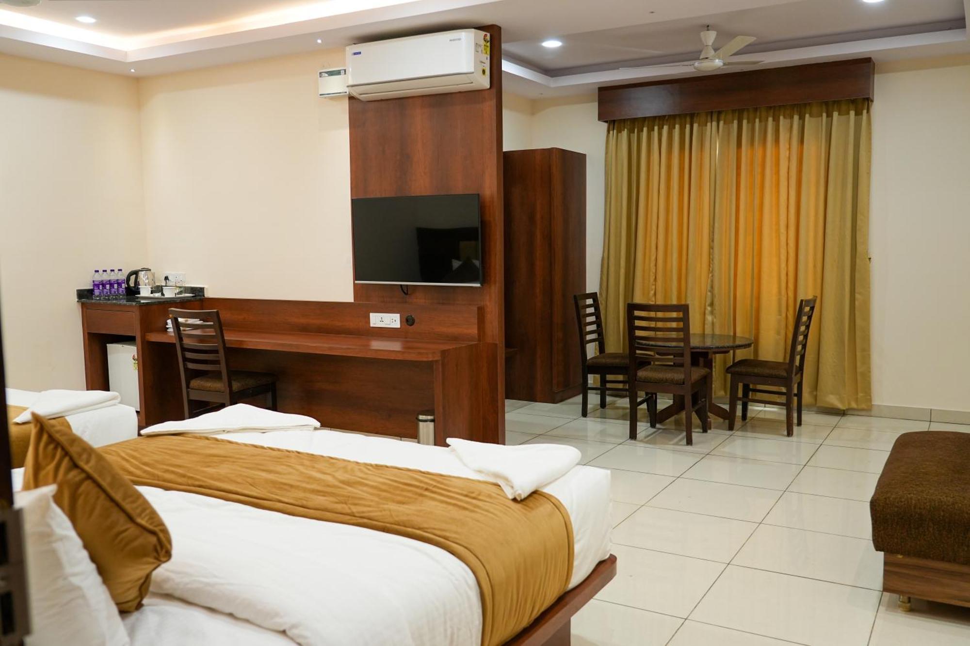 Sri Krishna Inn - Kempegowda Airport Bangalore Devanahalli Экстерьер фото